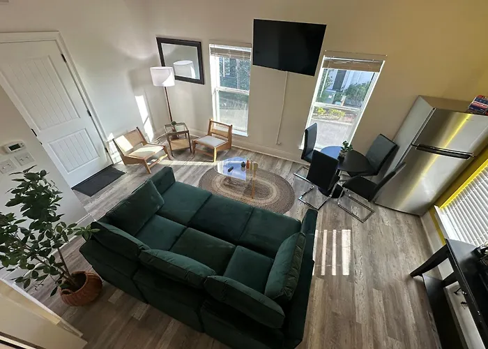 30-A Inn & Suites